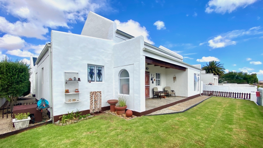 3 Bedroom Property for Sale in Velddrif Western Cape